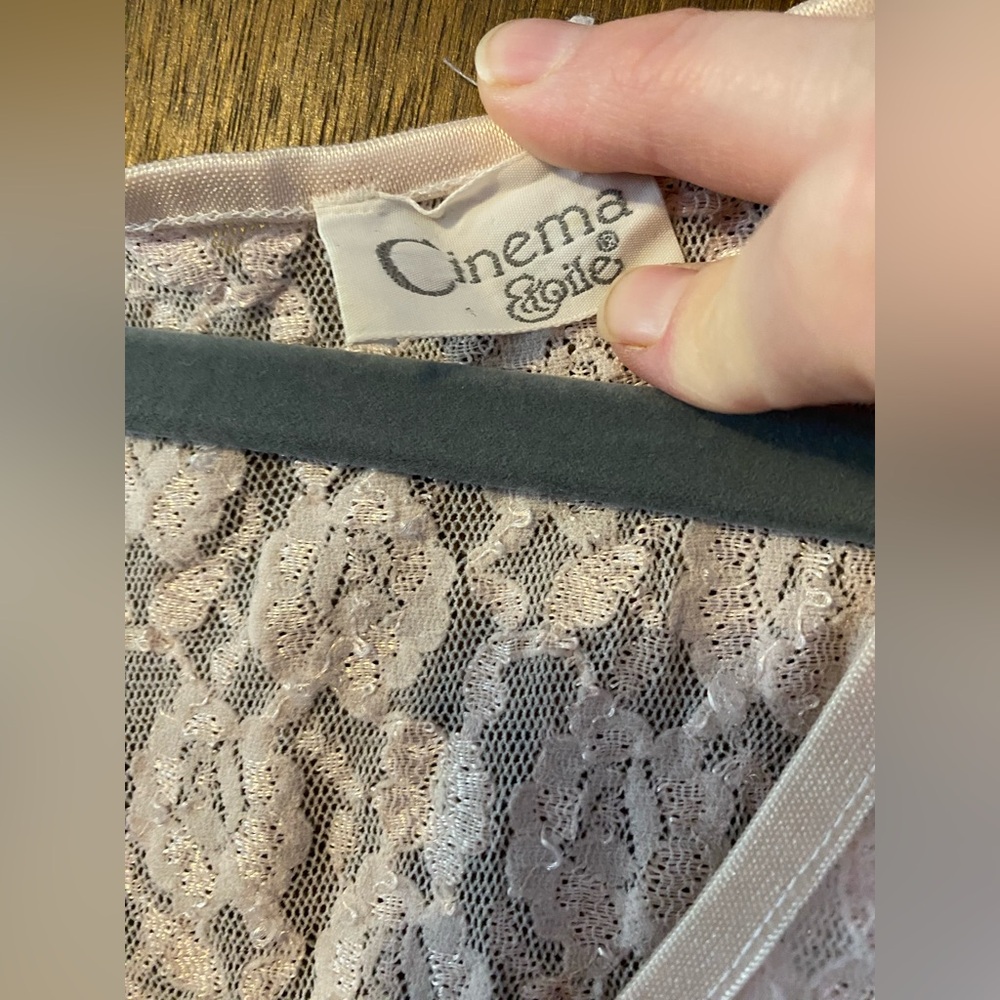 💥donating 8/15💥 Cinema Etoile Vintage Elegant Light Pink Lace and Satin Lingerie - Picture 4 of 7